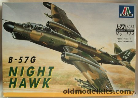 Italeri 1/72 Martin B-57G Canberra 'Night Hawk', 174 plastic model kit